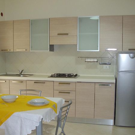 Residence Cleo Лидо дели Естенси Екстериор снимка